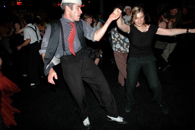 min 2007 11 10 fous swing 322